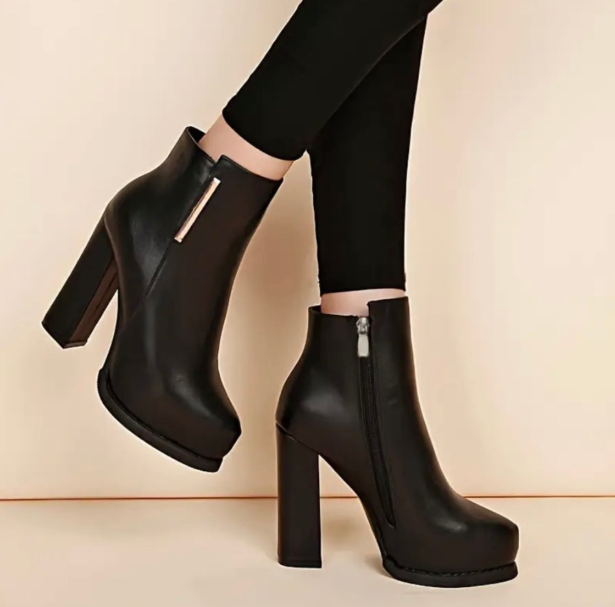 Botines de tacón alto