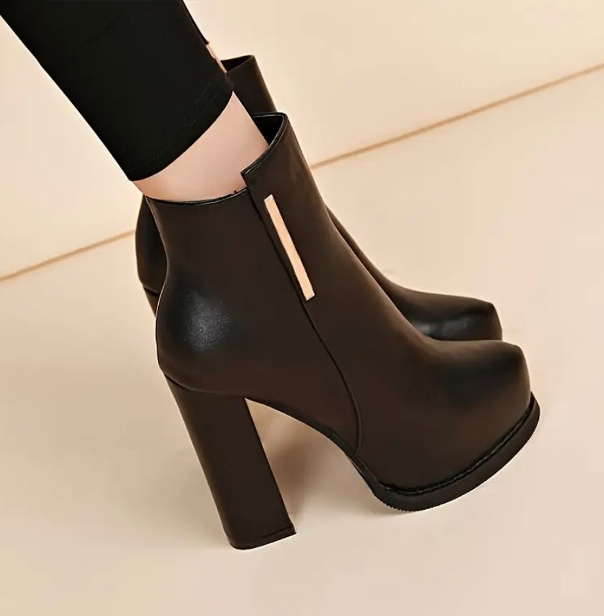 Botines de tacón alto