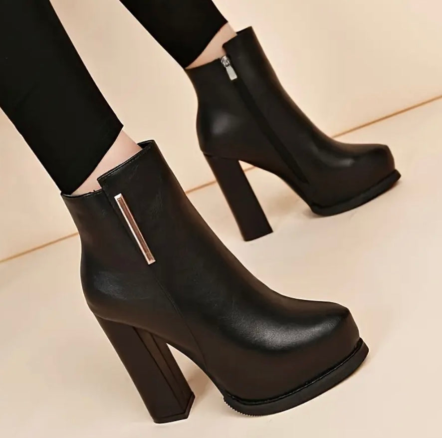 Botines de tacón alto